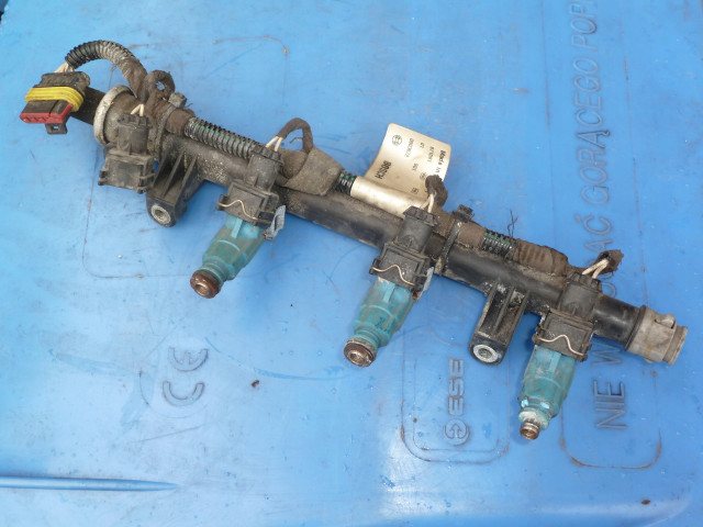 Bravo brava 1.2 95-01 форсунка комплект топливная рампа 0280155971 2434414003 Fiat