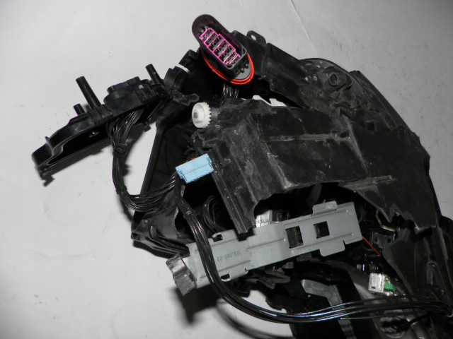 Přední světlo 4H0941004 Audi