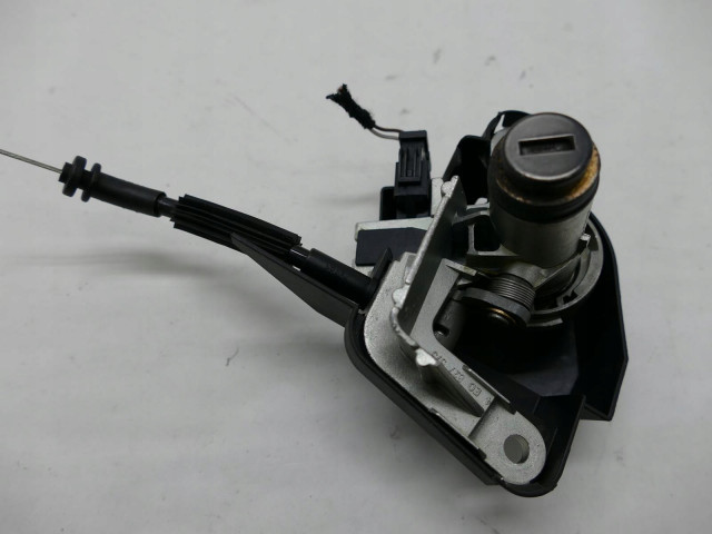 Zámek zadních dveří 4E0827573 4E0827573 Audi