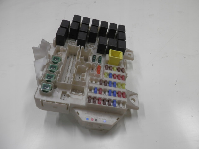 Colt vi 1.5 16v блок предохранителей 8565a108 Mitsubishi