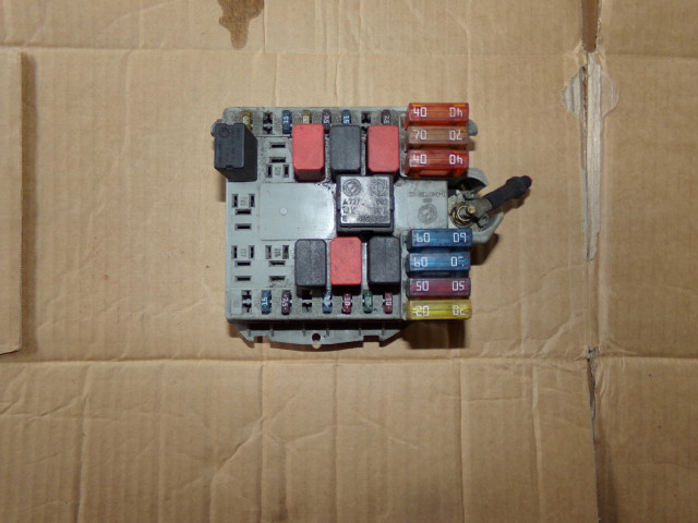 Pojistková skříňka 46752706 1.9 JTD Fiat