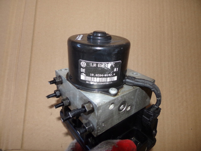 Jednotka ABS 1J0614117C BORA OCTAVIA LEON GOLF IV A3 1JC, 0614117 Volkswagen