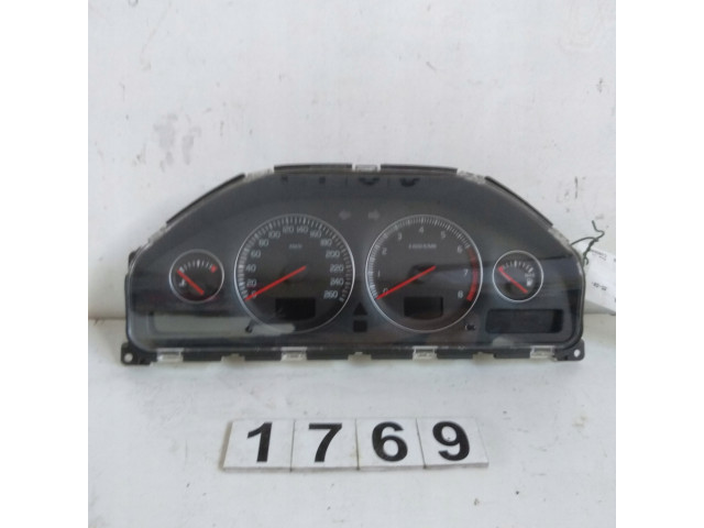 Панель приборов спидометр volvo v70 30746097