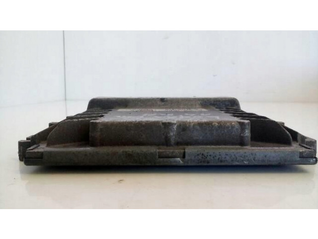 Блок управления модуль управления dacia logan sandero 8200483732 8200483732, S110140011A Siemens