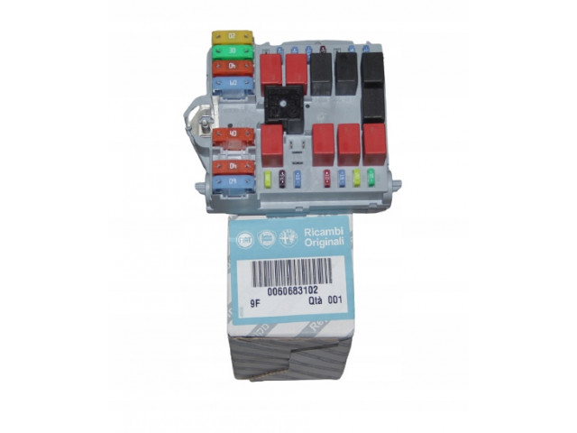 Alfa 166 блок предохранителей   60683102 60683102  Romeo      