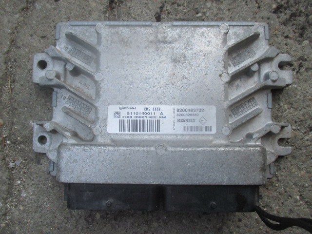 Блок управления dacia logan 1.4 8200483732 s110140011a 8200483732, Renault