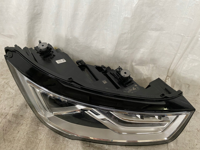 Přední světlo 8XA941006 Audi