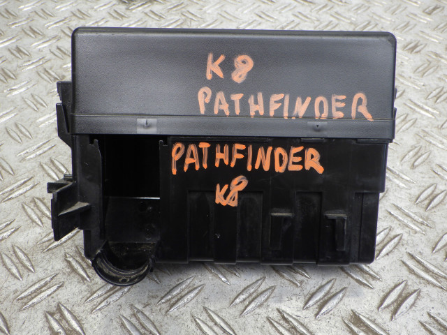 Блок предохранителей pathfinter iii r51 63564138 Nissan