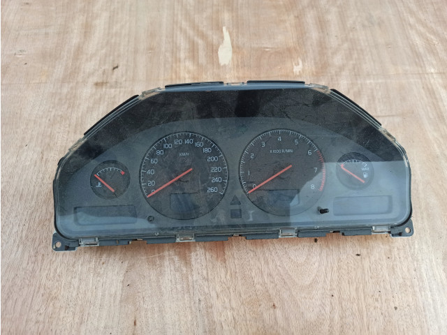 Панель приборов спидометр volvo s60 s80 xc70 9499668