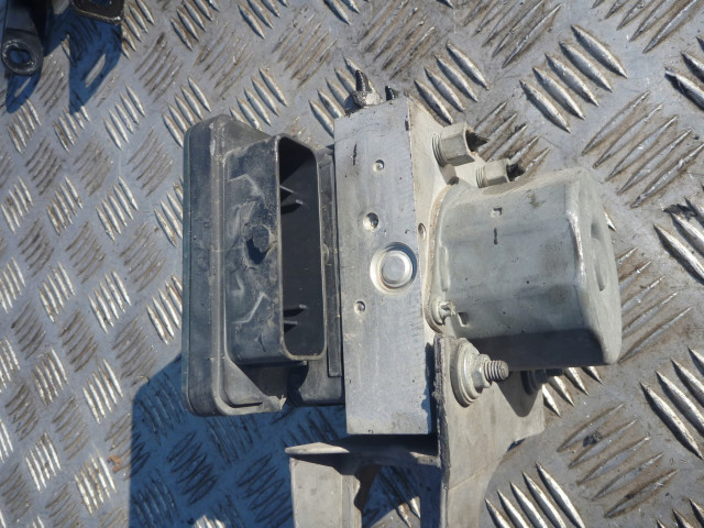 Jednotka ABS Chevrolet Corvette C7 2016 23302684