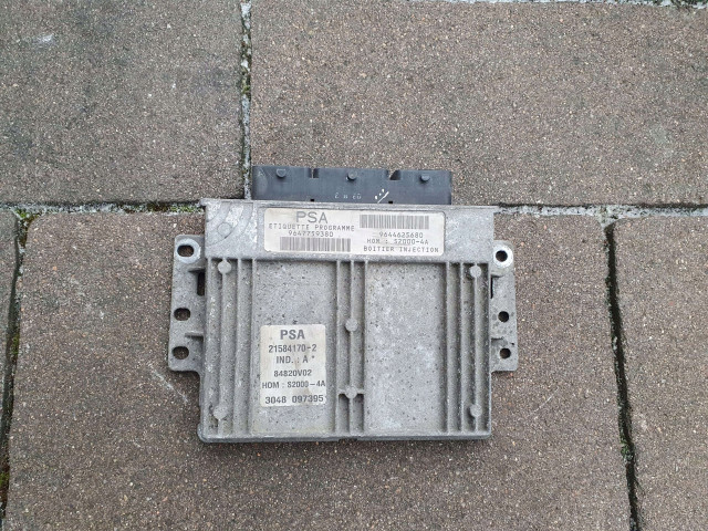 Řídící jednotka  215841702, KOMPUTER 21584170-2 Sagem  