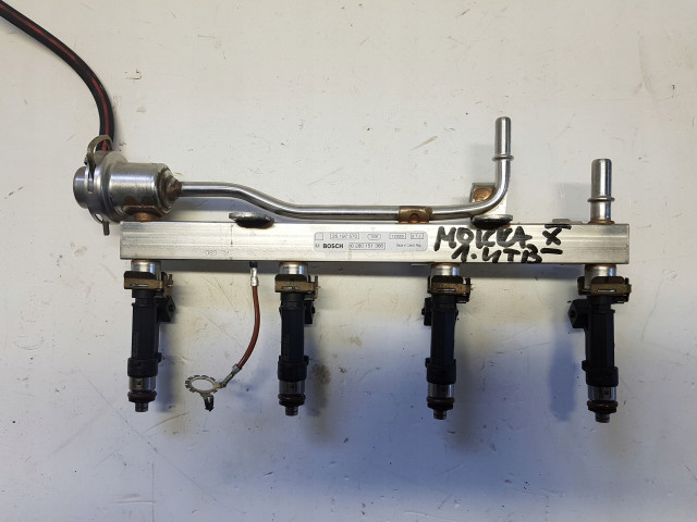 Vstřikovací lišta 25197570, 55575539 55577580 Opel pro benzínový motor