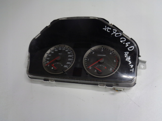 Volvo s60 v70 xc70 панель приборов спидометр 30710071