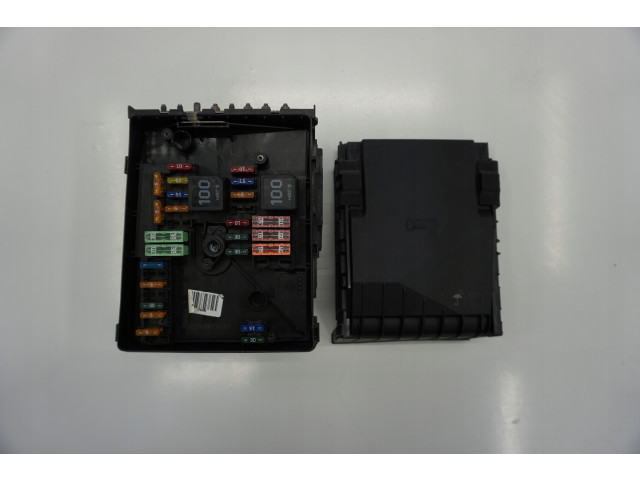 Pojistková skříňka AUDI A3 8P 1.4TFSI 1K0937125A 1K0937125A Volkswagen