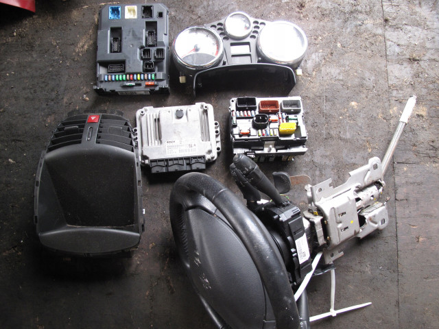 Řídící jednotka  0281013872, 9664843780  Peugeot   