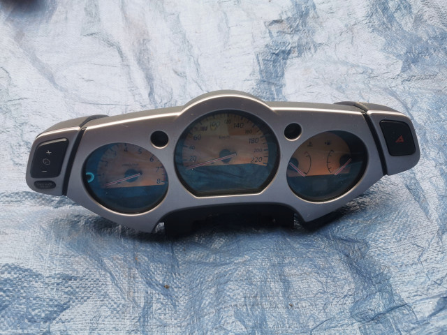 Přístrojová deska Nissan 68240CA000 68240CA000