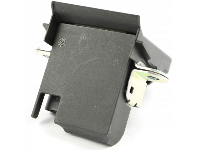 ZAMEK ЗАСЛОНКИ BAGAŻNIKA SKODA YETI 14-18 5L6827505E, 5L6827505 5L6827505E