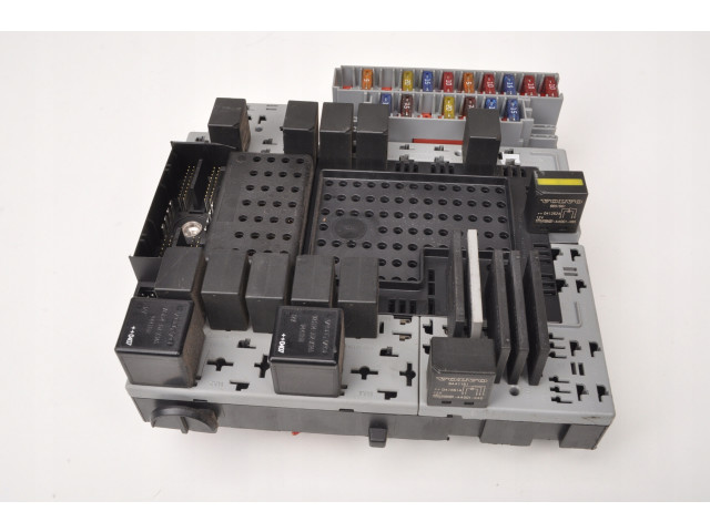 Pojistková skříňka XC90 BSI 30679527 Volvo