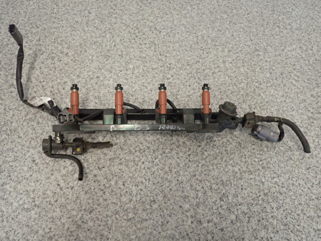 Vstřikovací lišta Mazda pro benzínový motor