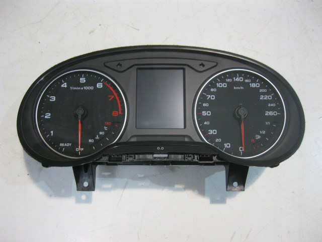 Přístrojová deska Audi