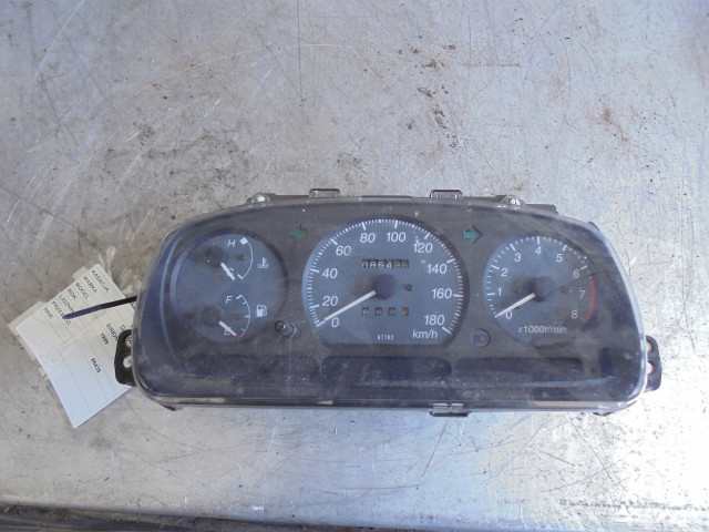 Zegary, liczniki daihatsu sirion 1,0b             