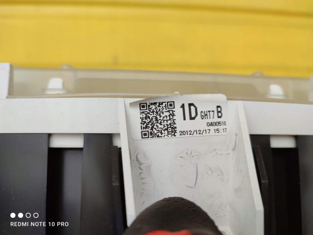 Přístrojová deska Mazda 1DGHT7B, 218000KM