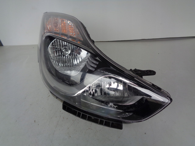 Přední světlo     Hyundai   