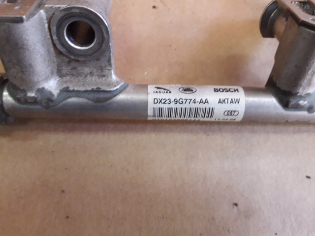 Jaguar xj x351 3.0 sc топливная рампа dx23-9g802 DX23-9G774-AA, DX239G774AA