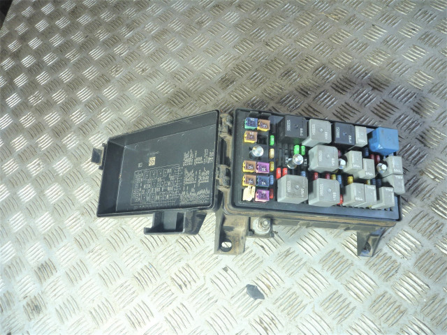 Pojistková skříňka Corvette C6 2007 Chevrolet