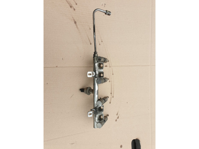 Vstřikovací lišta V756805180 Peugeot pro benzínový motor