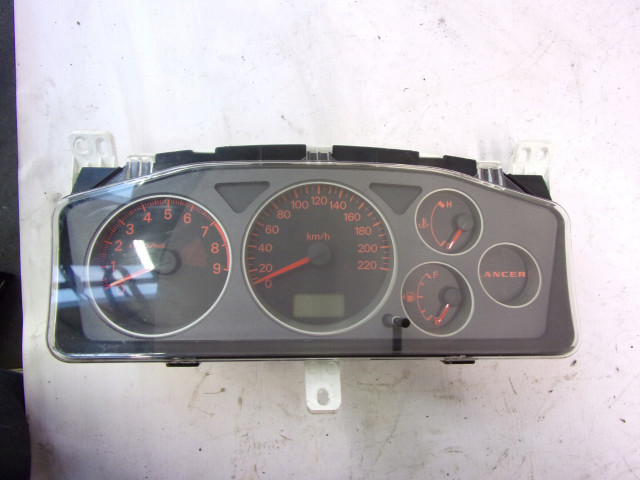 Панель приборов спидометр  mitsubishi lancer vii  507-750H, 8100A176           