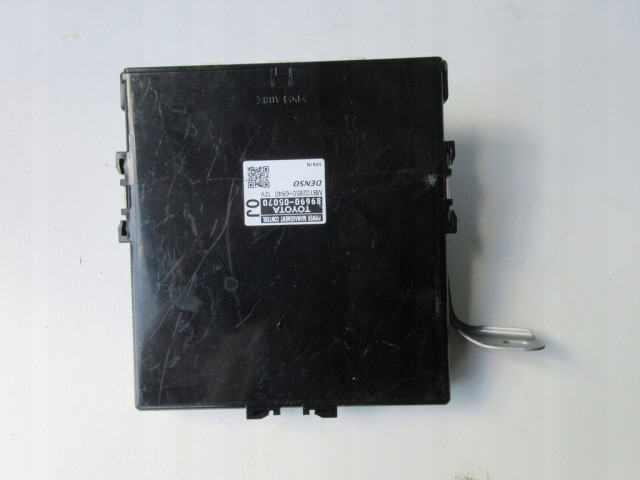 TOYOTA AVENSIS T27 PMC 89690-05070      