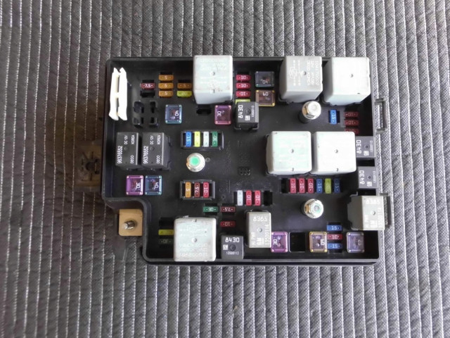 Aveo t300 1.3 vcdi блок предохранителей модуль bsi 95315646    Chevrolet      