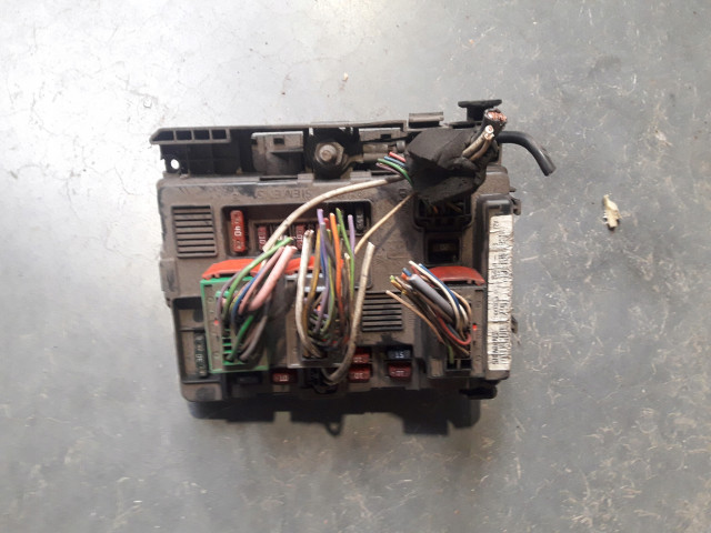 Pojistková skříňka BSM Peugeot OE 9643498880 T118470003G