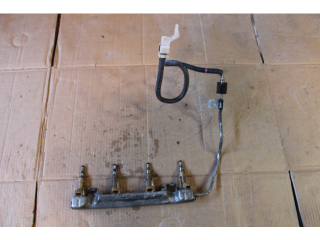 Топливная рампа yaris ii 1.8 ts sport WTRYSKOWA Toyota