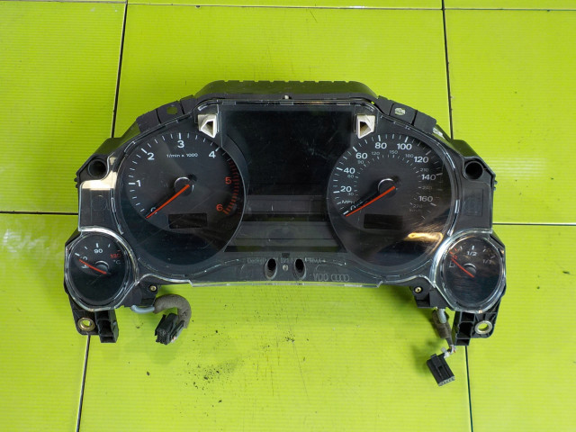 Přístrojová deska Audi 4E0920980F, 4E0121403