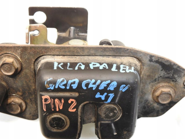 ZAMEK ЗАСЛОНКИ ЗАДН. ЛЕВЫЙ JEEP GRAND CHEROKEE II WJ  56042454AA 56042454AA     