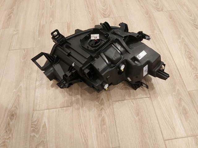 Reflektor led volkswagen id3 Левый