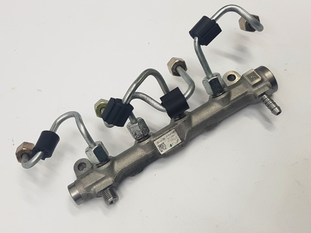 Vstřikovací lišta 04L089G Audi Diesel