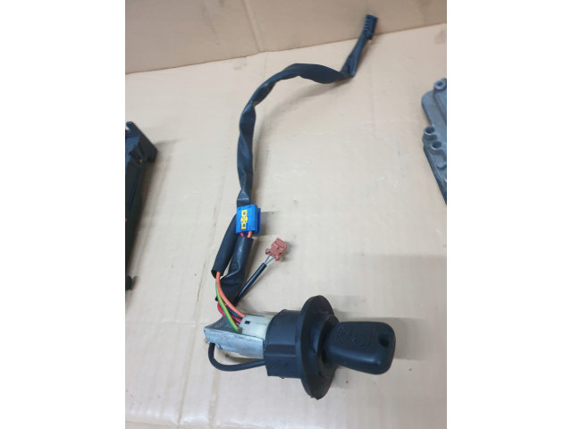 БЛОК УПРАВЛЕНИЯ КОМПЛЕКТ PEUGEOT 206 1,4HDI 0281012528 9664620780, Bosch