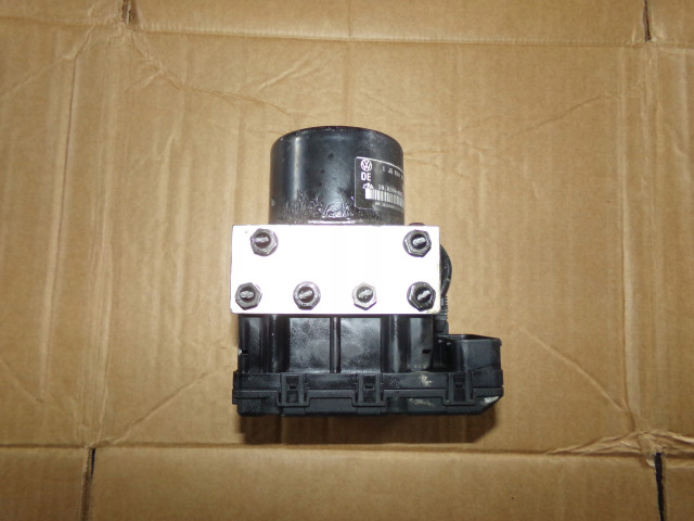 Jednotka ABS 1J0614117B GOLF OCTAVIA AUDI A3 Skoda