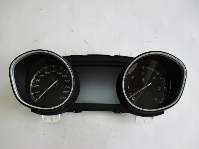 Панель приборов спидометр maserati levante 670105580