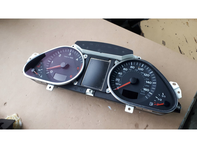 Přístrojová deska  Audi     175.828K, 175828K 