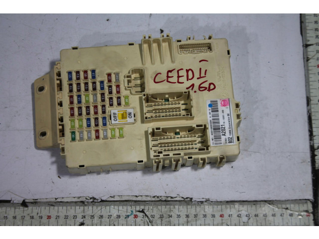 Pojistková skříňka 91950-A2021 CEED II 1.6 CRDI 91950-A2021, 91950A2021 Kia