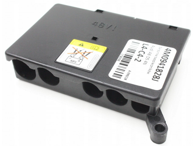 Pojistková skříňka    AUDI A8 4H  4M0941828J     