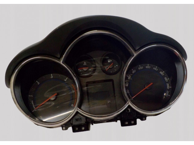 Přístrojová deska Opel 10B7406, 94576295 10B7-406