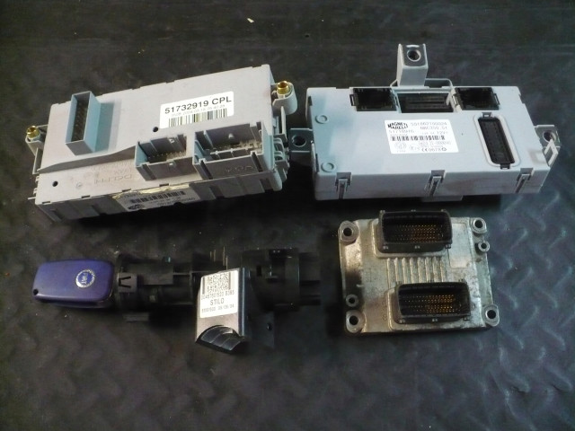 Комплект блоков управления модуль управления двигатель fiat 1.2 16v