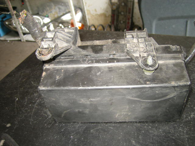 Pojistková skříňka P11 97-02 Nissan