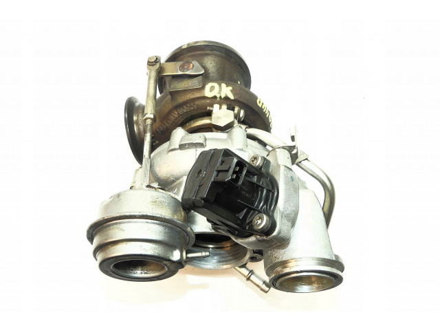 BMW F01 F10 4.4 V8 N63B44A Turbodmychadlo PRAWA 7576985, Benzyna