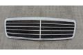 Решетка радиатора  Mercedes CLK W208 1997-2003          A2088800085